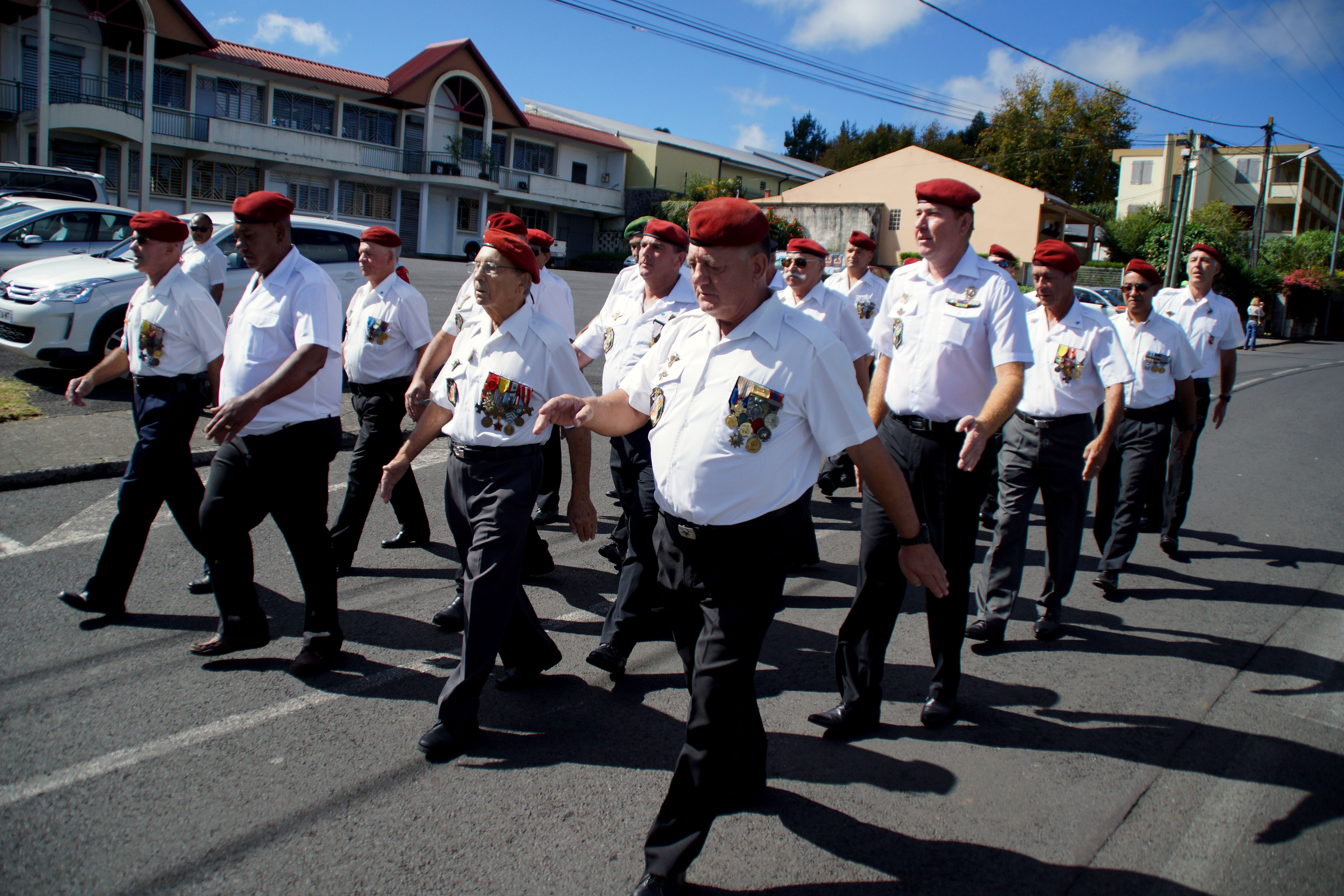 DEFILE 2 UNP 974 PDC 8 MAI 2016