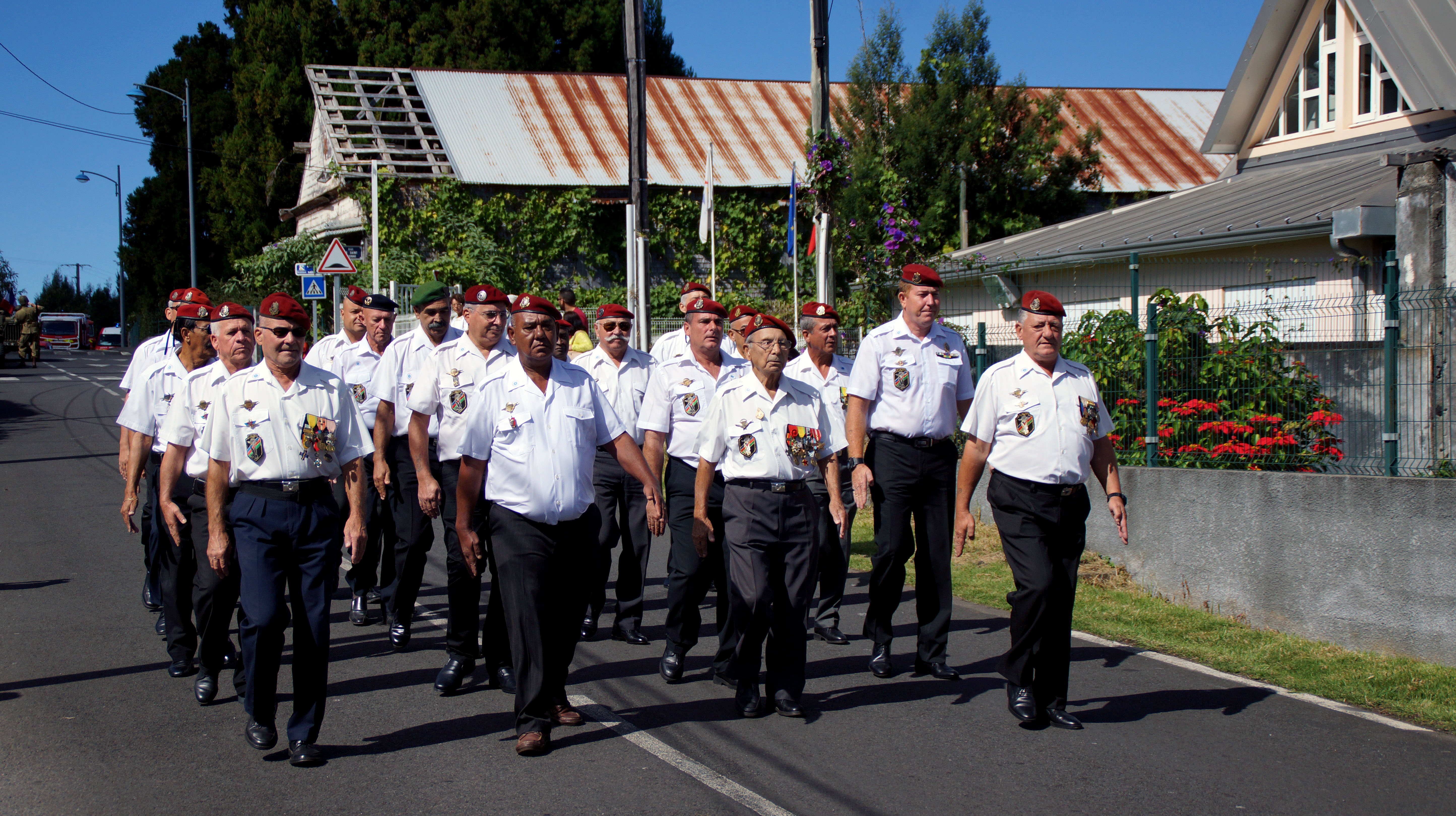 DEFILE UNP 974 PDC 8 MAI 2016