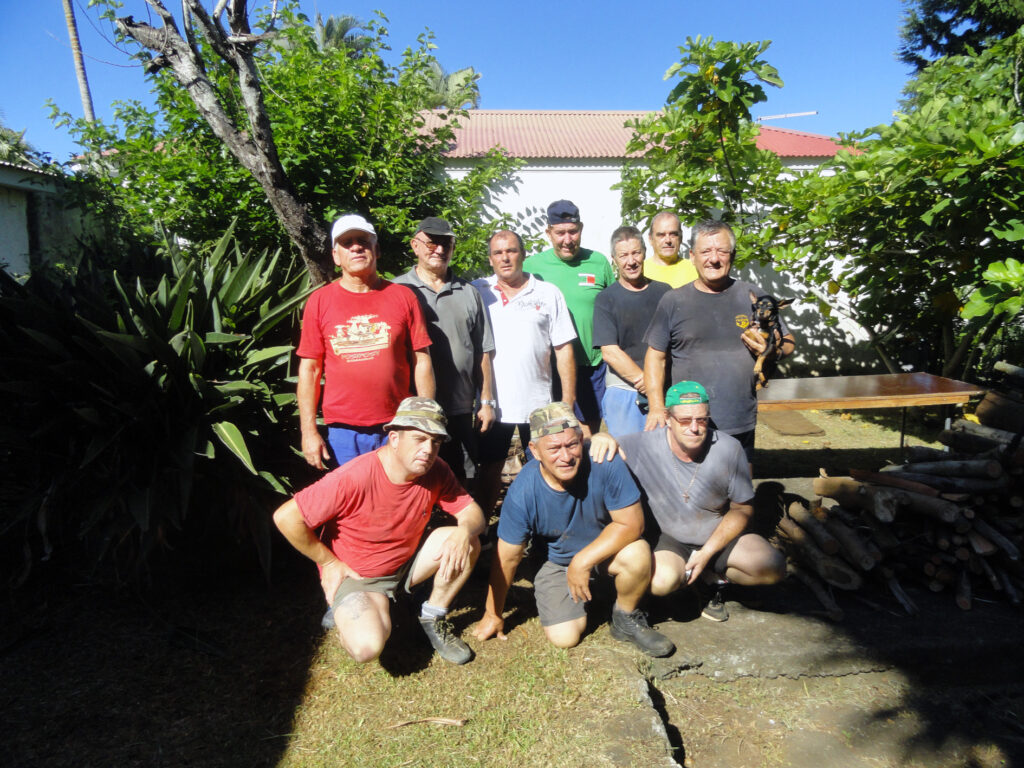 Equipe-cochon-tahitien-le-17-janvier-2016